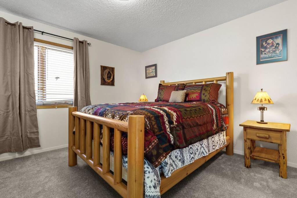 Moose Meadows- Near The Airport, Centrally Located Anchorage Exteriör bild