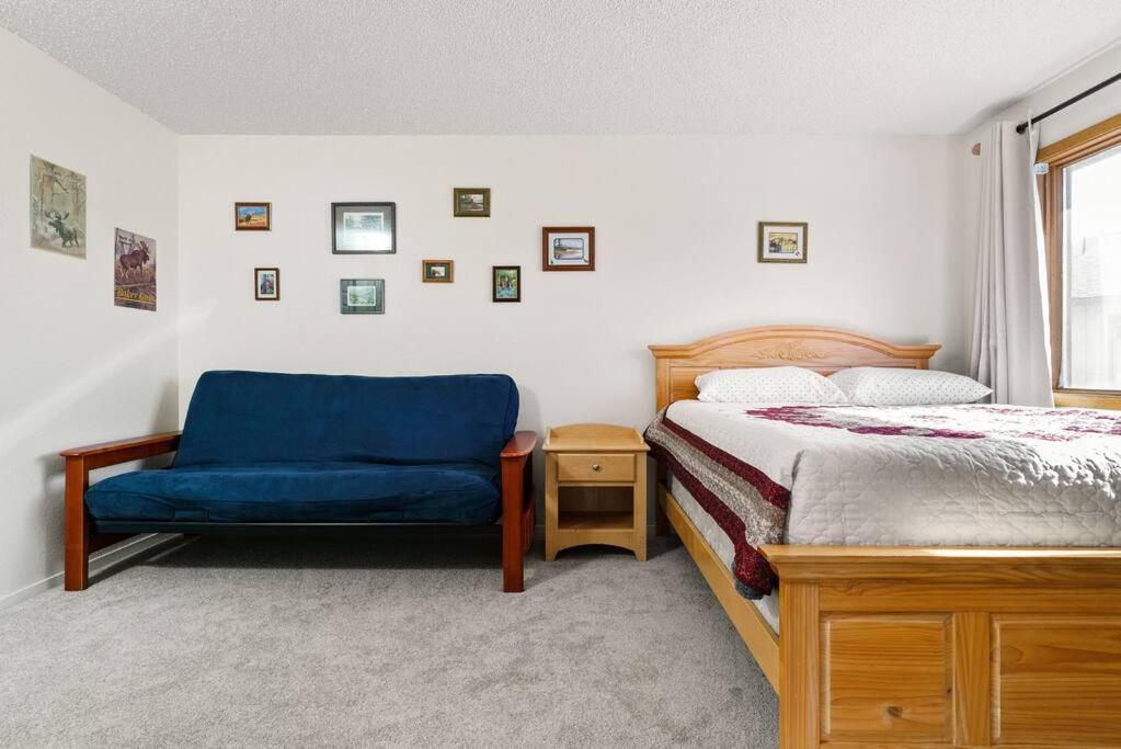 Moose Meadows- Near The Airport, Centrally Located Anchorage Exteriör bild